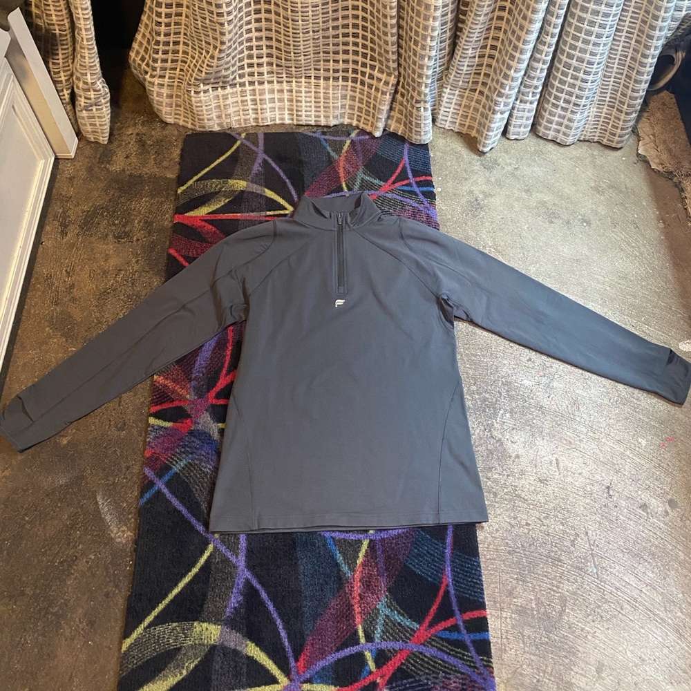 Grey Small Men’s Fabletics runner quarter zip